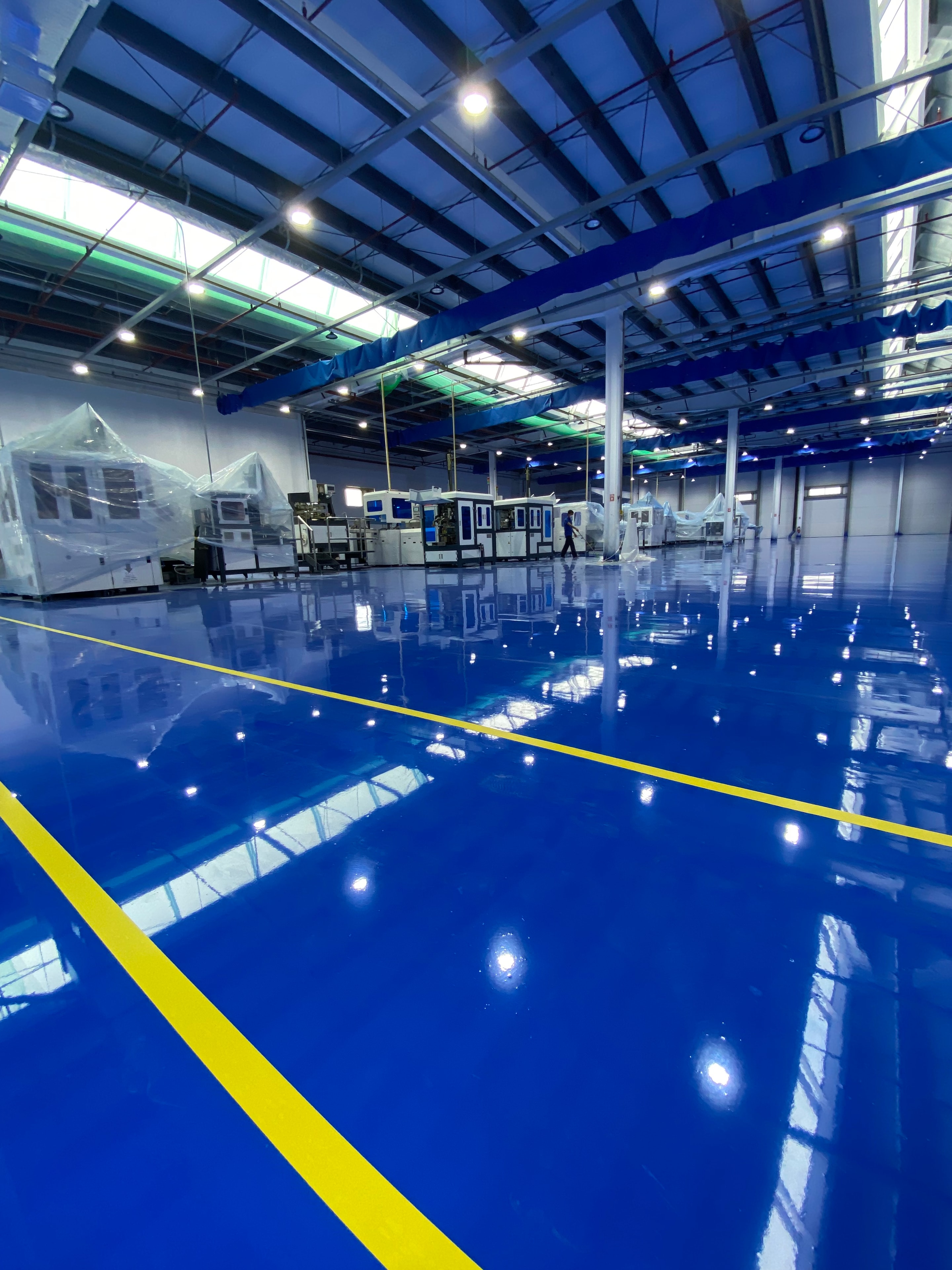 Comparison of epoxy and PU mortar flooring systems